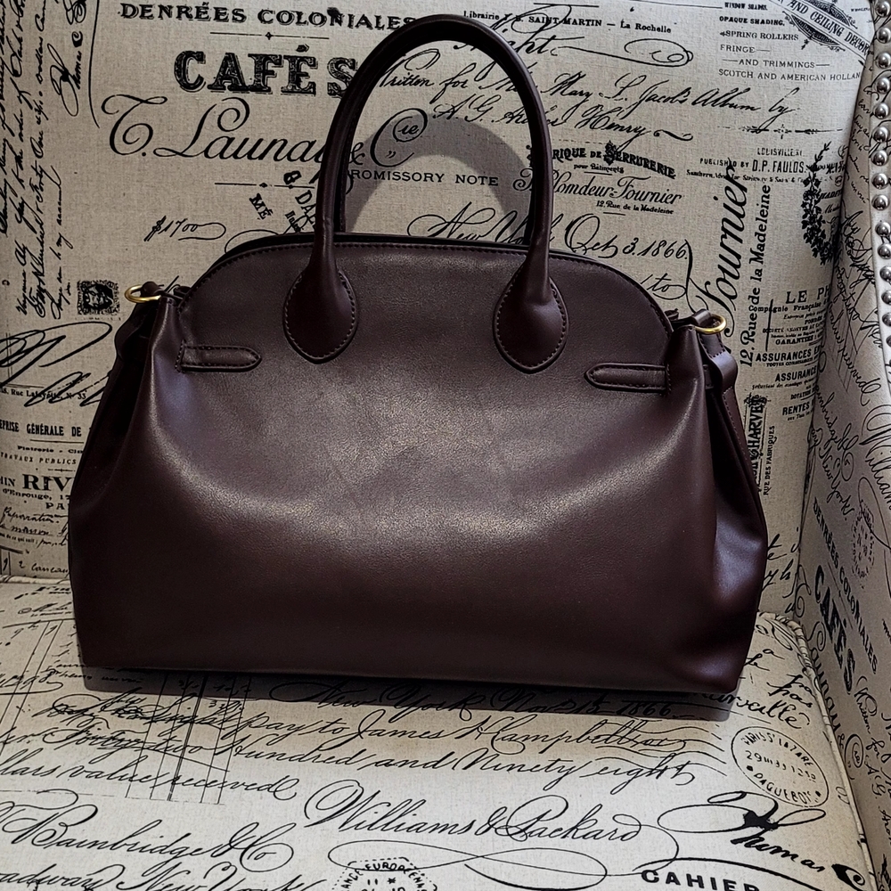 Elegant Brown Leather Handbag